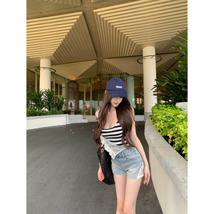 女甜酷风休闲直筒裤 Thas9i九亿 蕾丝拼接水洗破洞牛仔背带短裤