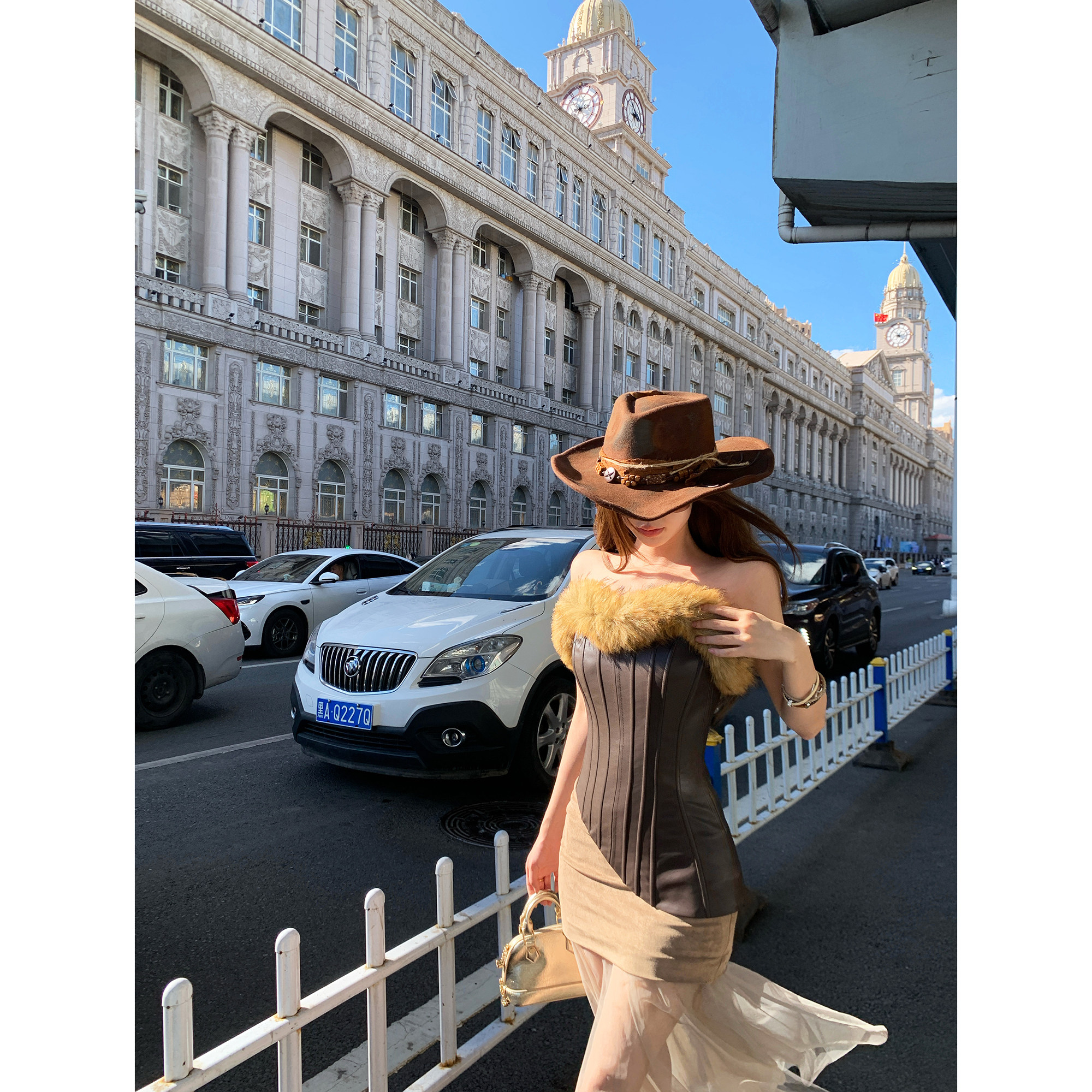 Thas9i九亿 毛毛拼接皮质不规则修身鱼骨抹胸女麂皮网纱半身裙,女装/女士精品,抹胸,淘宝优惠券,粉丝福利购,淘宝优惠卷