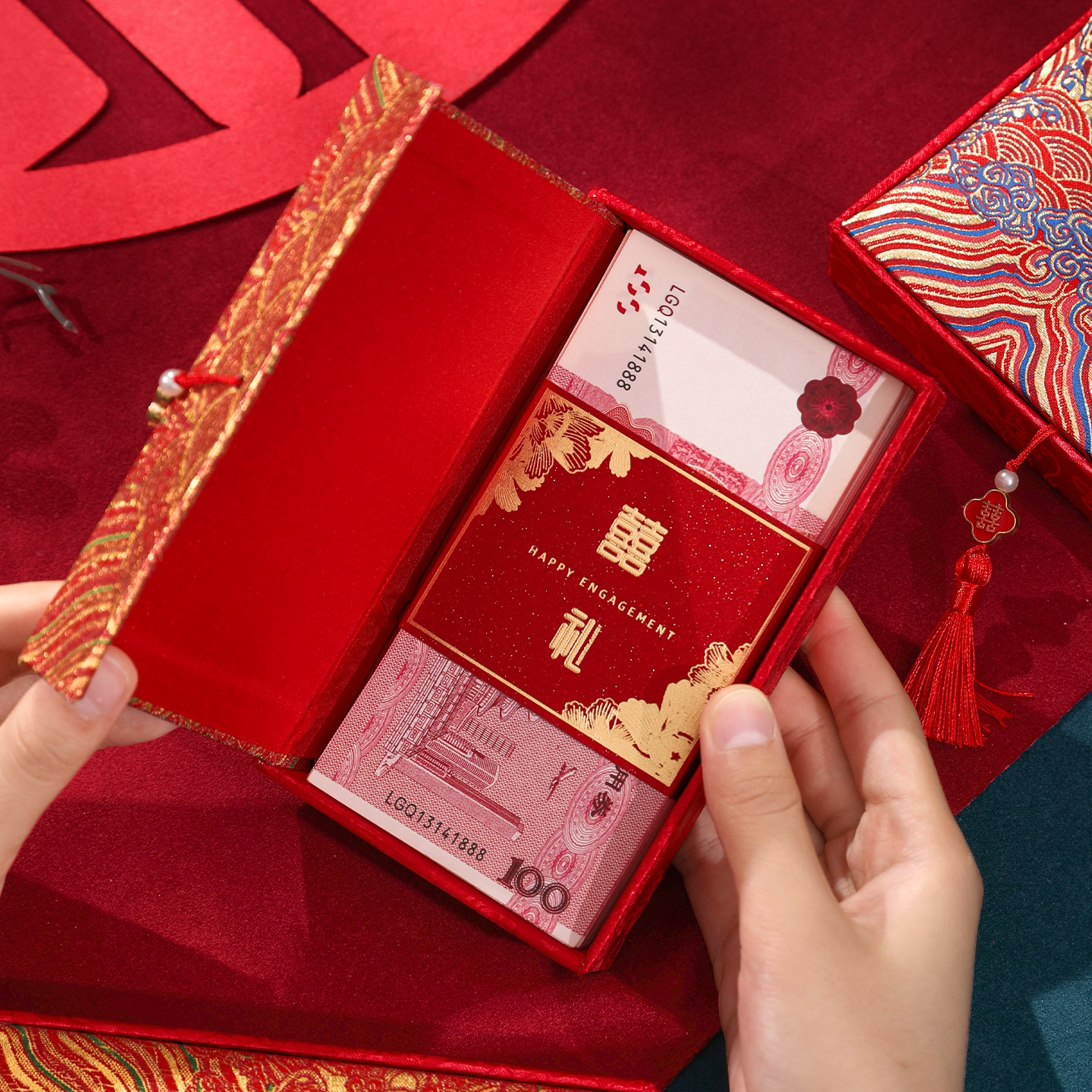 结婚订婚改口费万元红包礼金盒