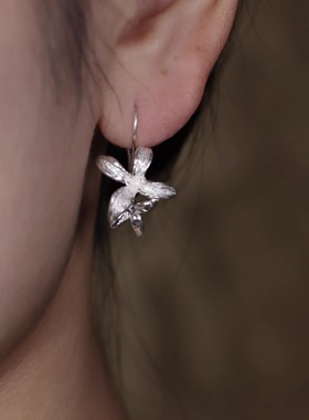 東黑三白/ 白露丁香 s930纯银原创设计清新简约精致耳钉