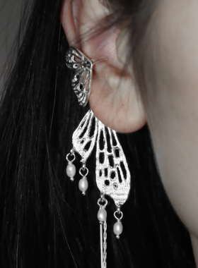 東黑三白/  重影银蝶 s930纯银原创设计流苏肌理无耳洞耳夹耳饰