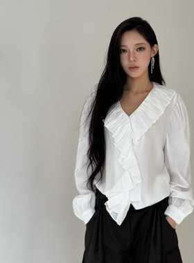 闪闪家 韩国东大门代购NEROLI 36复古宫廷风Y字领荷叶边衬衫