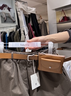 闪闪家 韩国东大门代购TEMPTING时髦复古牛皮腰包腰带