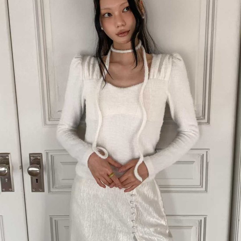 FOUNDATION毛绒舒适脖带性感t