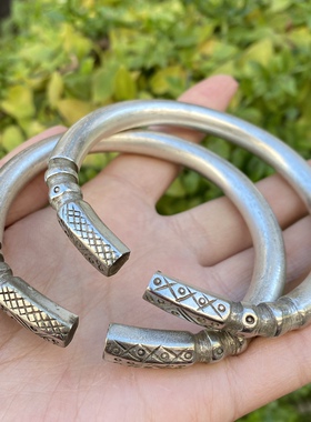 〓老工艺〓纯手工打造老银手镯 少数民族老手工银饰 个性老银手镯