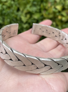 〓老手工〓纯手工打造老银手镯 少数民族老手工银饰 纽丝老银手镯