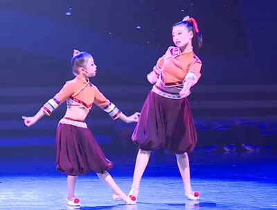 六一儿童演出服幼儿园表演服闽南少儿舞蹈服现代民族舞服装女大童