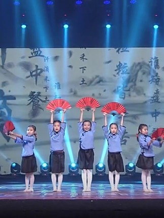 儿童国学礼赞演出服女童民国风表演服幼儿园中山装民国学生服舞蹈