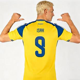 足球服 2026瑞典国家队主场球衣9号伊萨克17哲凯赖什11伊布球迷版