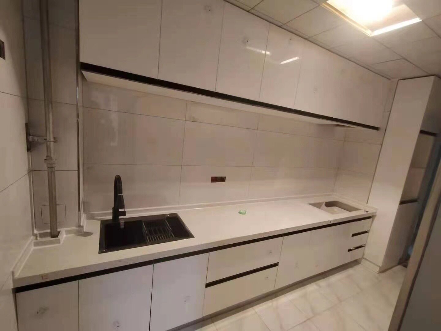 西安不锈钢石英石台面整体橱柜定制现代简约轻奢型经济型柜子定做