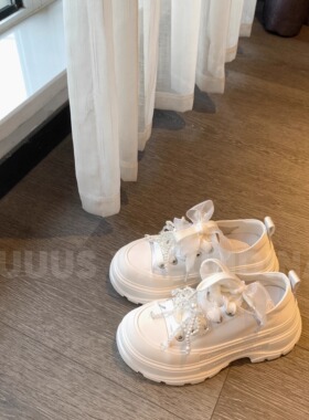 Uuuus【在逃公主】小众轻奢甜酷不撞款ins蝴蝶结珍珠水晶缎面板鞋