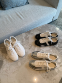 百搭平底真皮休闲运动阿甘板鞋 女2026春季 复古圆头拼色德训鞋 经典