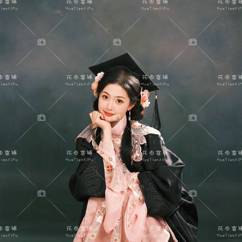 照相馆新中式中国风簪花明制汉服马面裙搭配学士服毕业服明制汉服