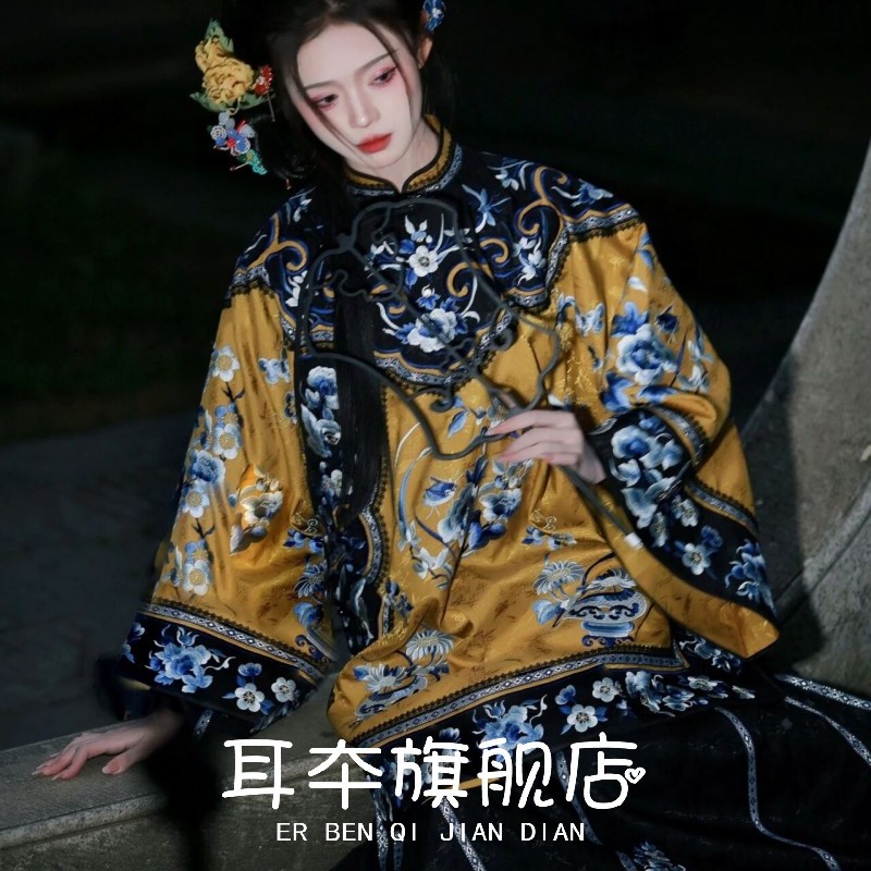 照相馆中式格格清汉女装印花汉服写真宫廷摄影旅拍国风艺术照服装