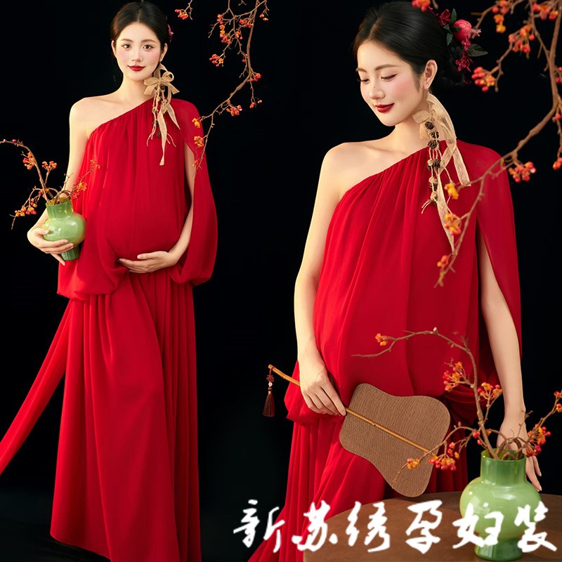 孕妇摄影服装照相馆新款孕妈新中式红色复古大肚照高级感艺术写真