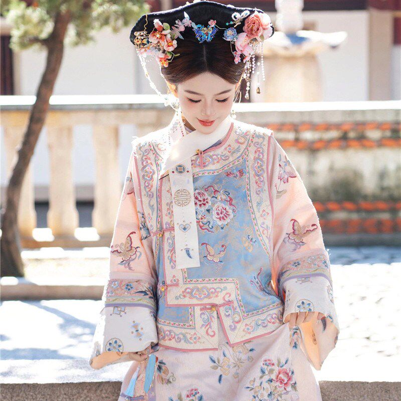 汉服女清朝格格皇后旗服满族古装新款北京故宫旅拍写真摄影衣服饰