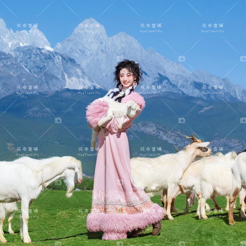 新款藏式女藏袍服装云南丽江西藏旅拍民族风套装少女拍照写真服装