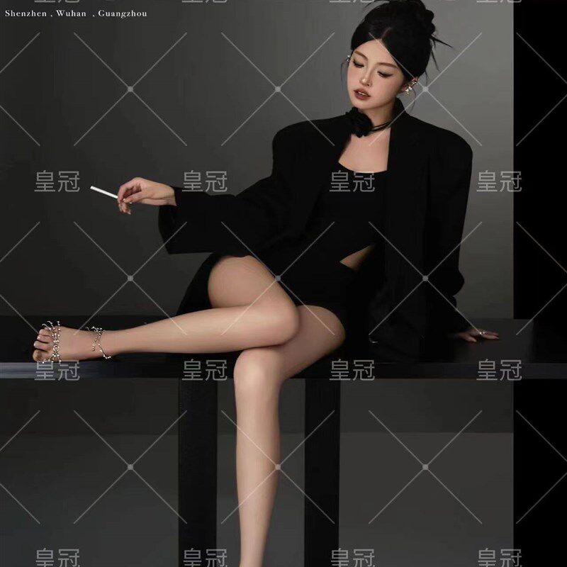 照相馆新款个人形象艺术照写真主题辣妹性感纯欲风少女私房摄影服