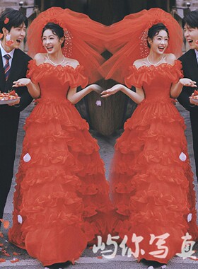 影楼新款年代感复古红色喜嫁喜庆怀旧婚纱裙肖像街拍艺术照摄影服