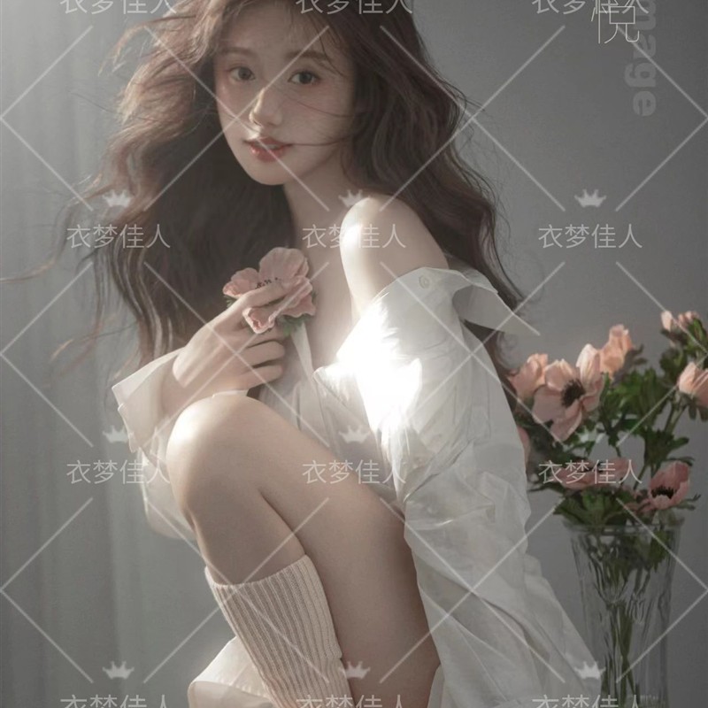 个人写真服装女影楼主题室内纯欲居家光影情绪艺术照摄影白色衬衣