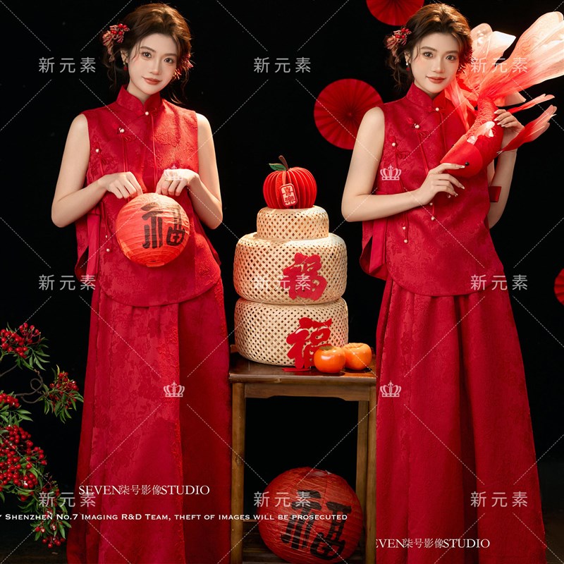 照相馆红色新中式旗袍女新年拍照喜庆氛围感写真国风敬酒服摄影服