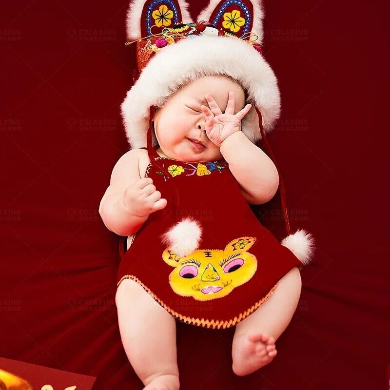 新年宝宝百天照服装道具婴儿年画娃娃宝宝哪吒福娃周岁照拍照衣服