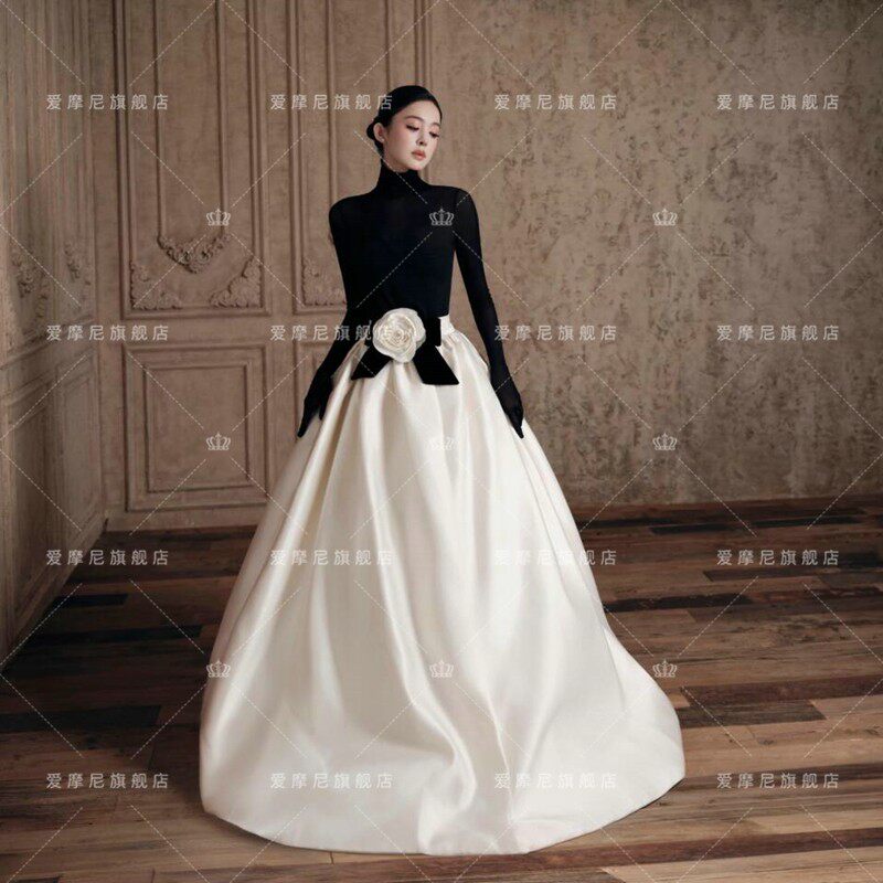 影楼油画风婚纱照质感肖像黑白搭配抹胸明星同款宫廷高定礼服婚纱