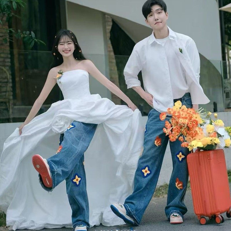 影楼拍照主题服装街拍婚纱摄影情侣旅拍抹胸前短后长礼服白色