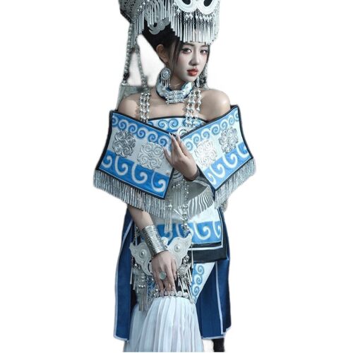 2025新款照相馆少数民族风彝族服装写真摄影服饰写真服饰演出服装