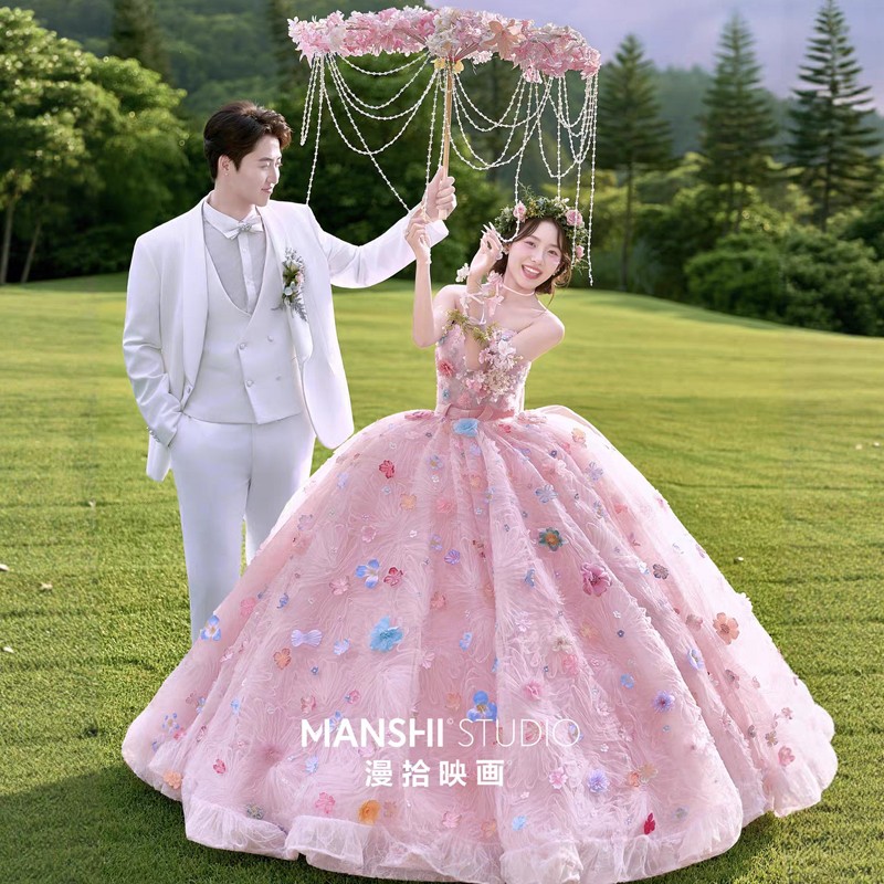 影楼新款拍照主题服装旅拍婚纱摄影 复古韩系赫本风森系情侣写真