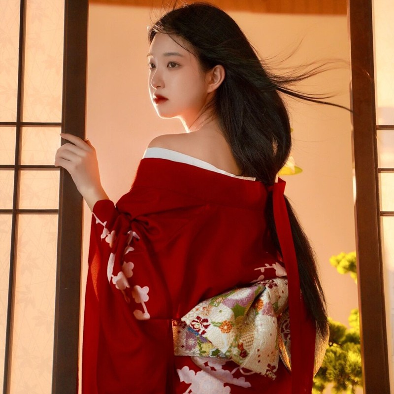 和服女正装传统改良复古风红色个人写真日式和风写真神明少女和服