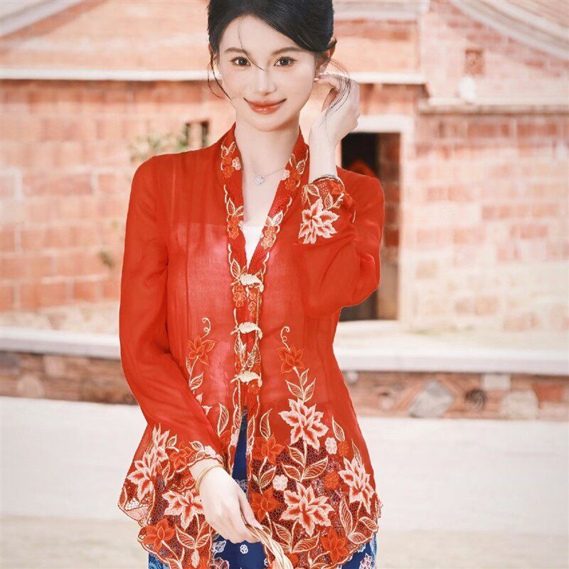 影楼新款娘惹风红色刺绣花卉服装女西双版纳少数民族写真摄影服装