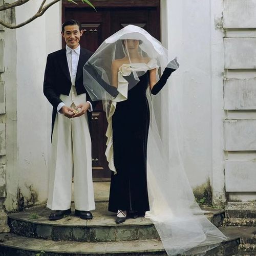 时尚法式复古赫本风黑色晚礼服新款影楼情侣摄影主题设计感写真服