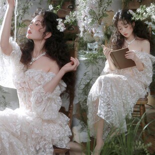 影楼新款个人拍照白色蕾丝连衣裙法式油画风纯欲少女氛围感摄影服