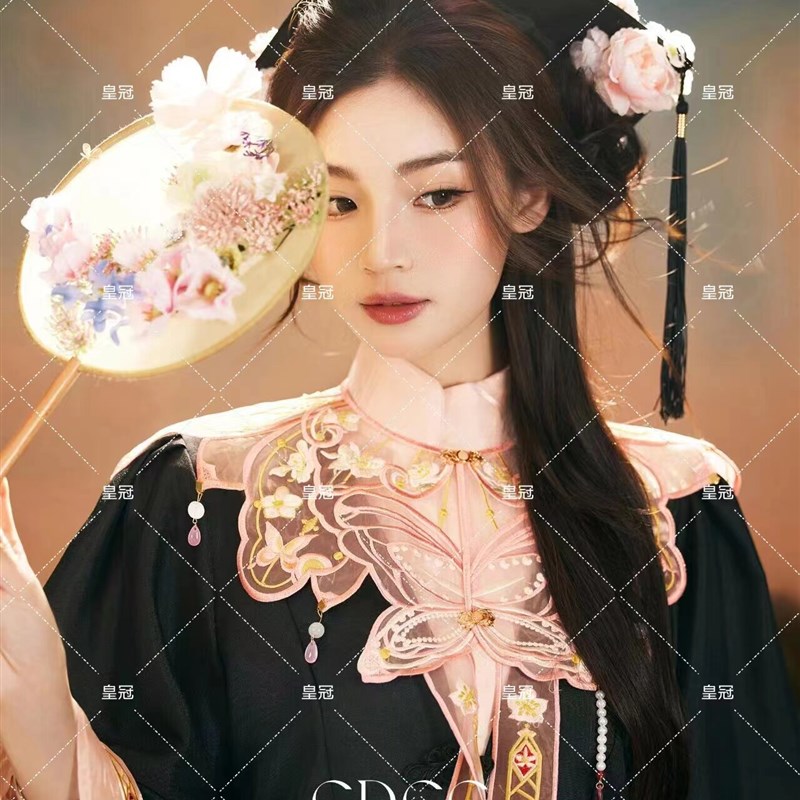 照相馆新中式中国风国潮明制汉服马面裙搭配学士服毕业服明制汉服