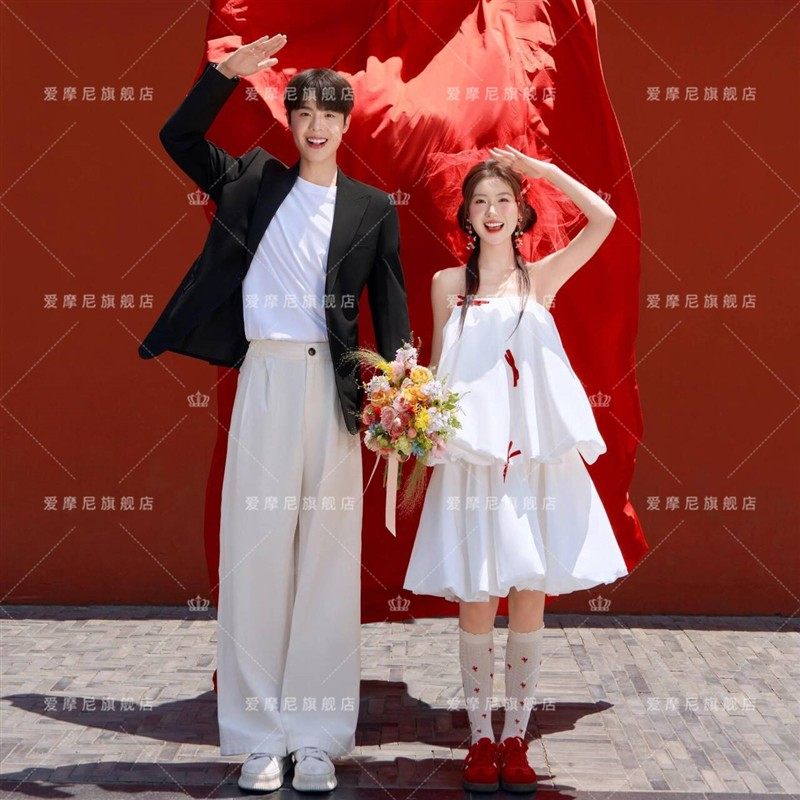 影楼拍照主题晨袍婚纱摄影服装蝴蝶结抹胸俏皮小白裙街拍喜嫁礼服