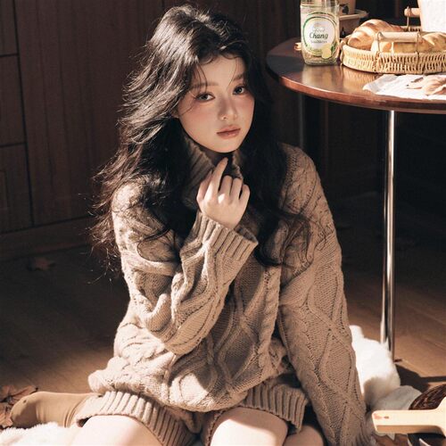 照相馆主题拍照韩系纯欲私房慵懒写真服装少女毛衣套装艺术照摄影