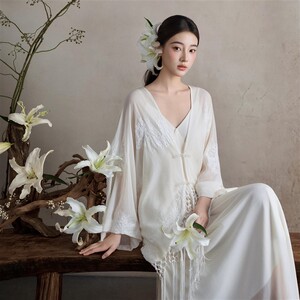 照相馆新款新中式东方美学国风洋装吊带气质清冷感艺术照摄影服装