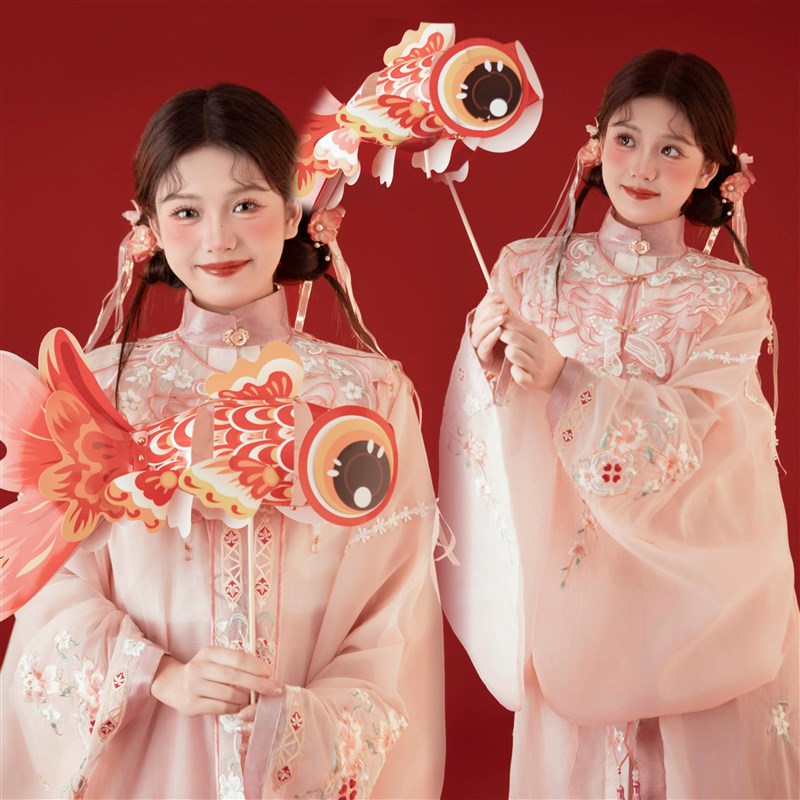 影楼新款新年主题复古明制汉服马面裙个人写真春节艺术照摄影服装