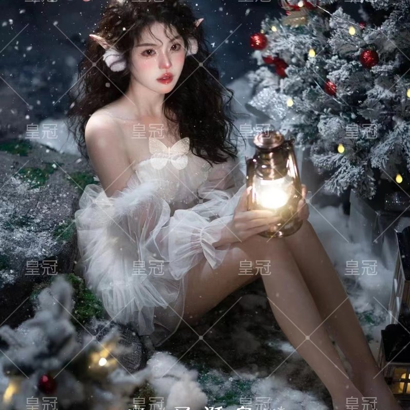 圣诞节主题写真服装影楼秋冬新款室内梦幻雪景可爱少女纯欲风摄影