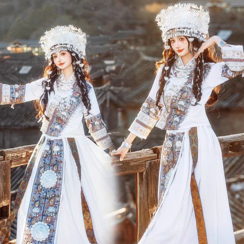 新款苗疆少女简约新款白色小清新苗族服装土家族民族凤凰苗寨旅拍