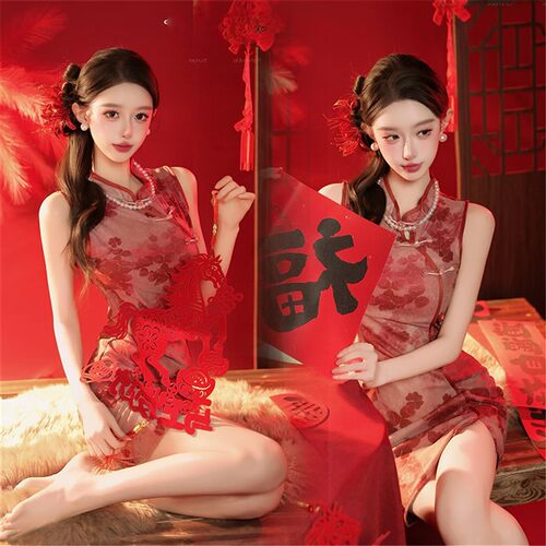 新款照相馆新年主题氛围感红色国风新中式旗袍摄影写真拍照艺术服