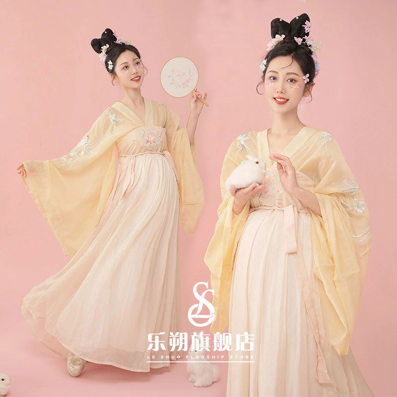 影楼新款孕妇写真汉服仙气玉兔古风套装孕妈咪可爱兔年孕味照服装