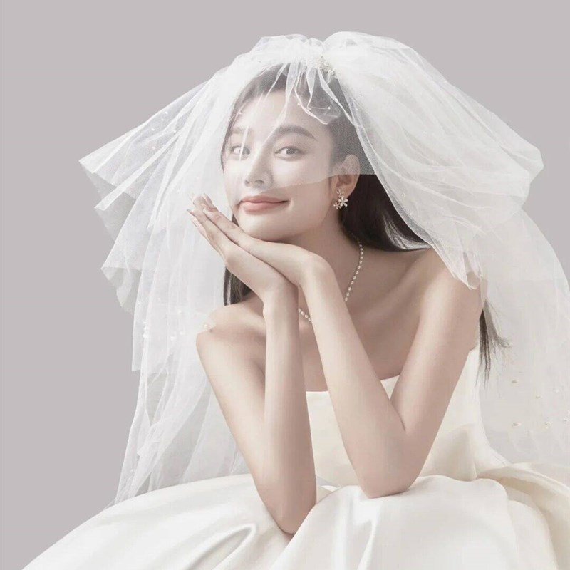 新款影楼主题服装韩式极简风白色婚纱摄影写真拍照缎面拖尾礼服