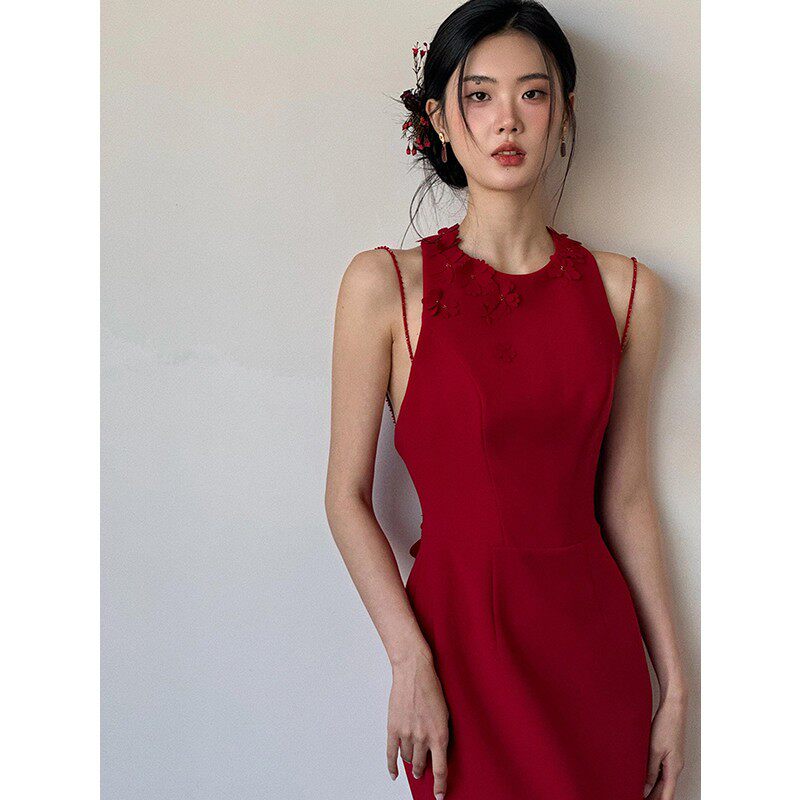 鱼尾法式轻婚纱新娘抹胸缎面迎宾出门纱简约高端订婚出嫁礼服拖尾