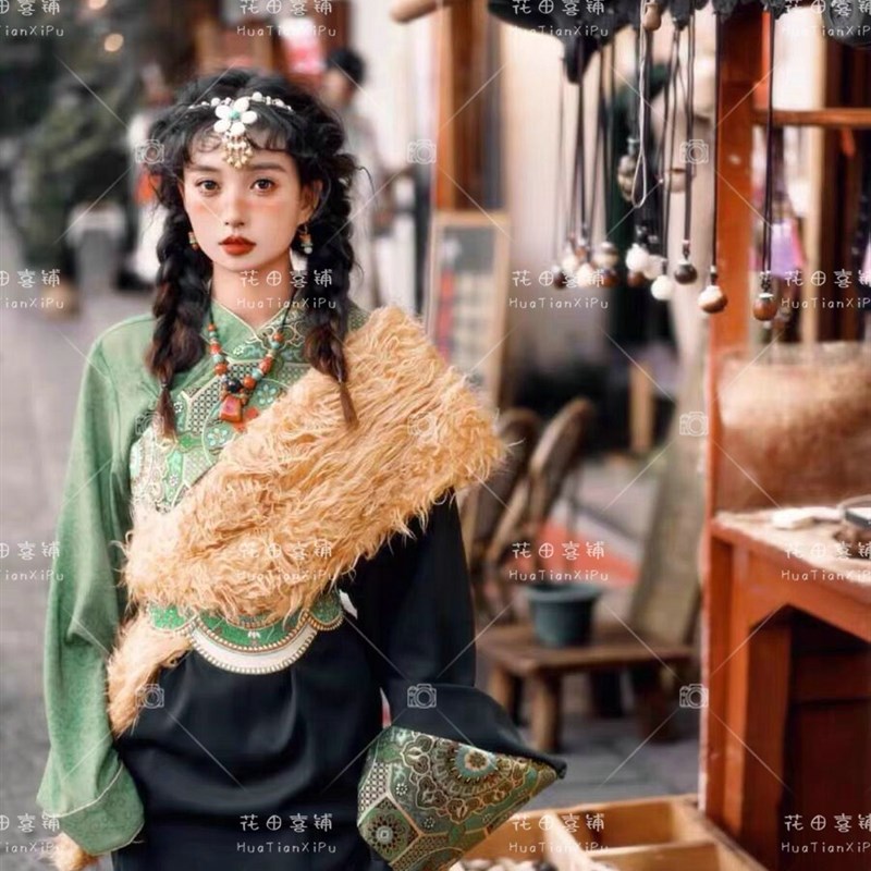 丽江旅拍藏族服装绿色藏袍拉萨藏民族服装女西藏服饰藏袍藏族衣服