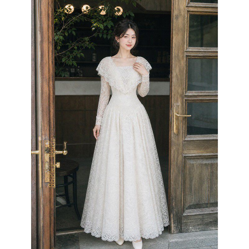 法式蕾丝新娘森系轻婚纱超仙甜美复古小众简约出门纱宴会订婚礼服