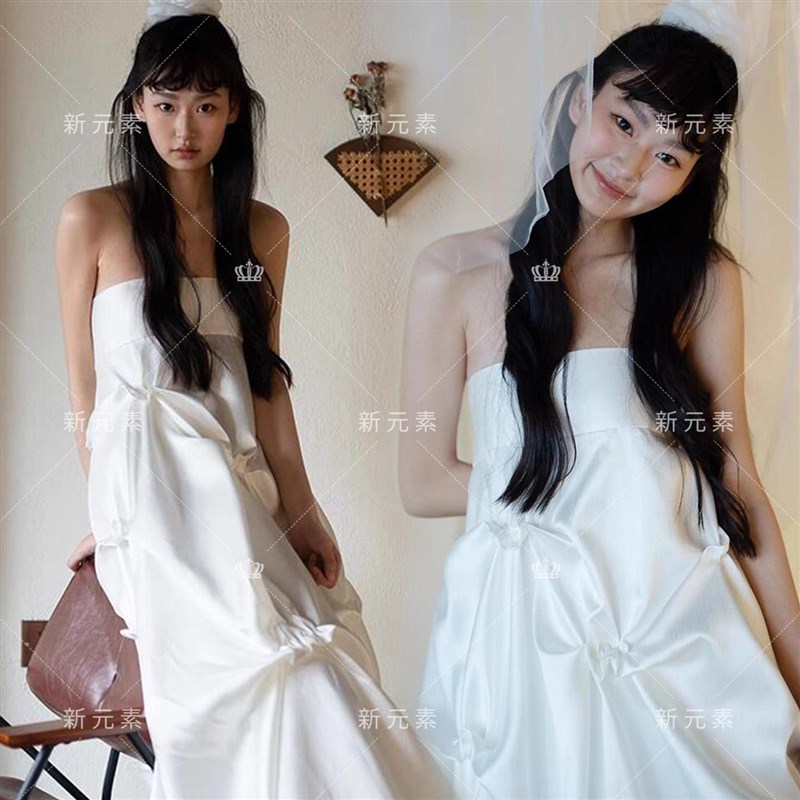 照相馆法式轻婚纱新娘敬酒服小众高级感抹胸裙白色礼服裙写真摄影