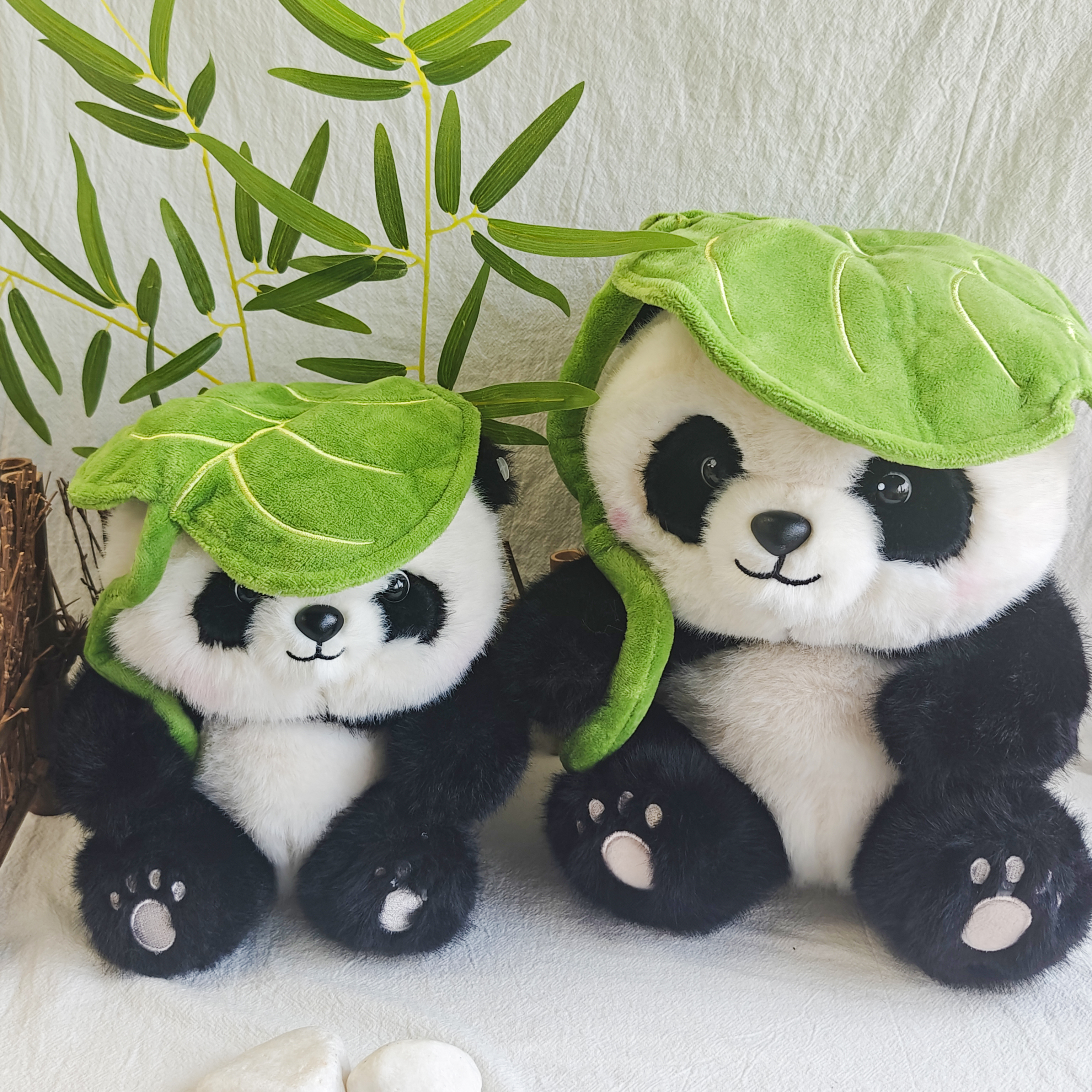 成都熊猫毛绒玩具公仔玩偶布娃娃儿童生日礼物可爱花花文创小孩