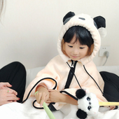 成都熊猫基地热卖 熊猫头蓬法兰绒亲子秋冬带帽披风保暖毛绒披肩
